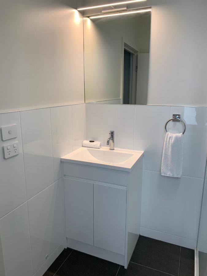 Queens Arms Hotel Longford المظهر الخارجي الصورة